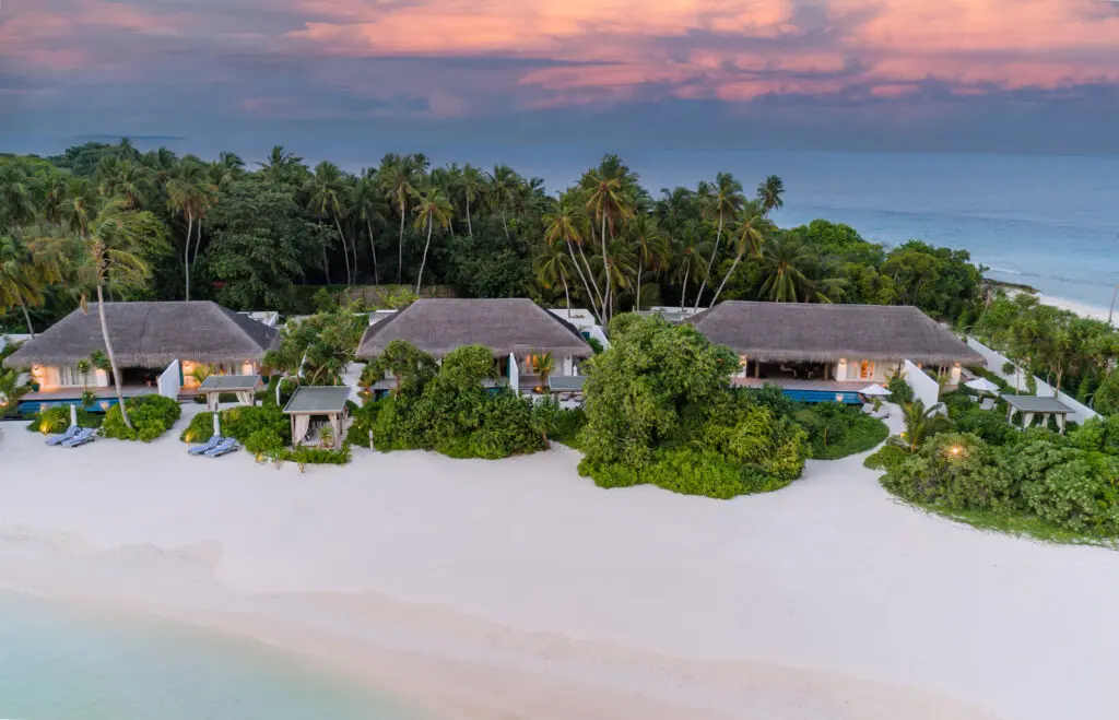 Seven Bedroom Sirru Residence