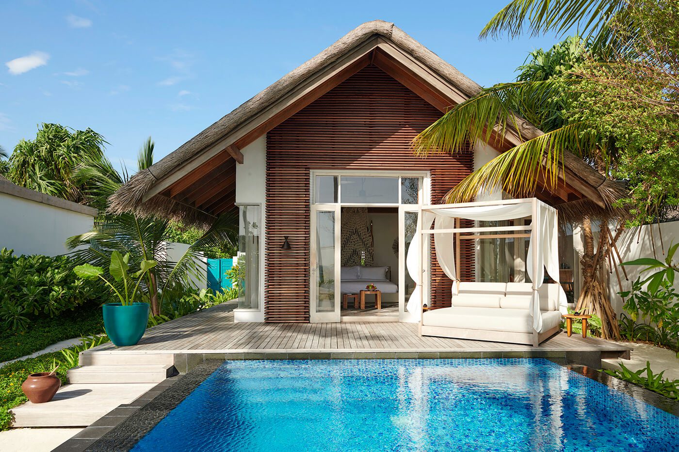 Deluxe Beach Villa Sunrise & Sunset with Private Pool